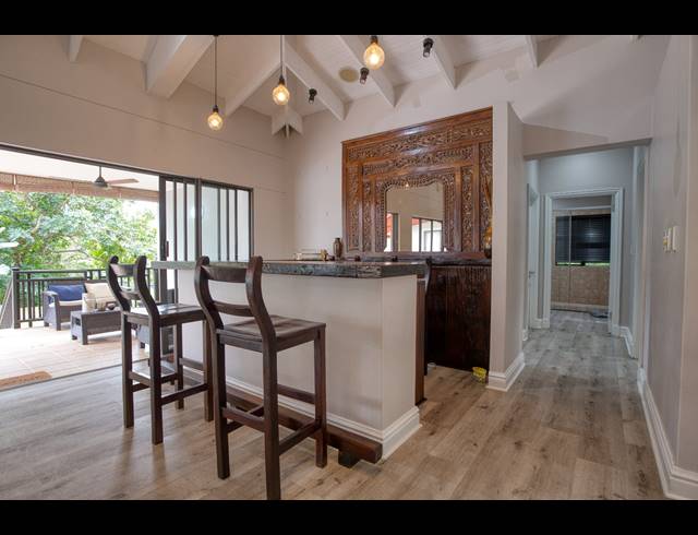 5 BEDROOM HOUSE TO LET IN ZIMBALI ESTATE
